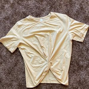 Loved the look of this shirt, didn’t love the fit on me. Perfect condition.